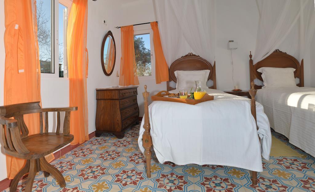 Quinta Da Fonte Em Moncarapacho Hotel Ruang foto